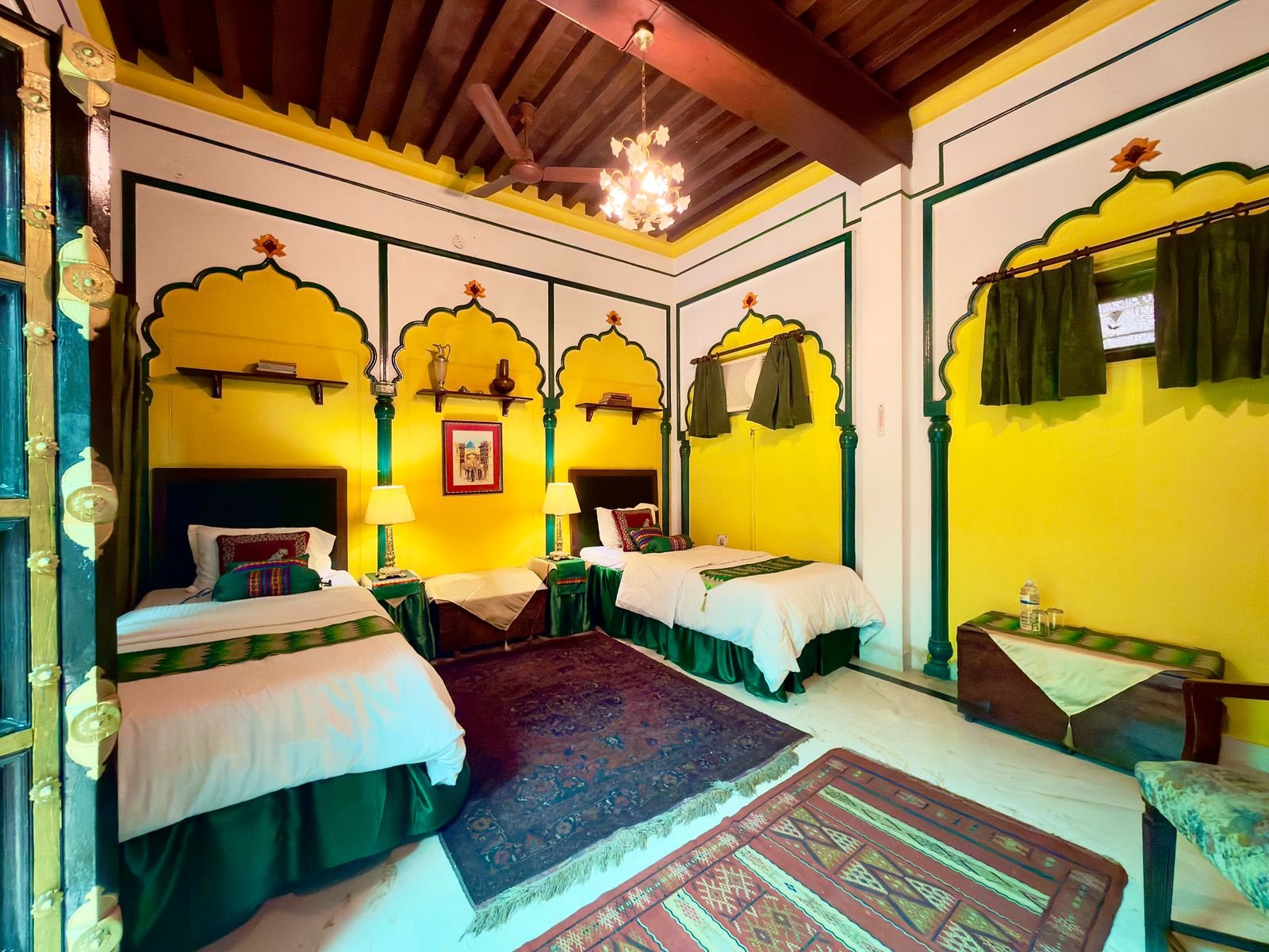 Pearl Room